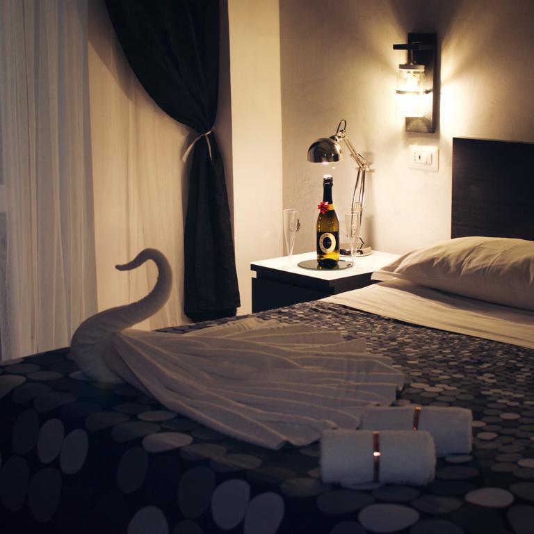 Moonlight Inn Guesthouse Rzym Zewnętrze zdjęcie