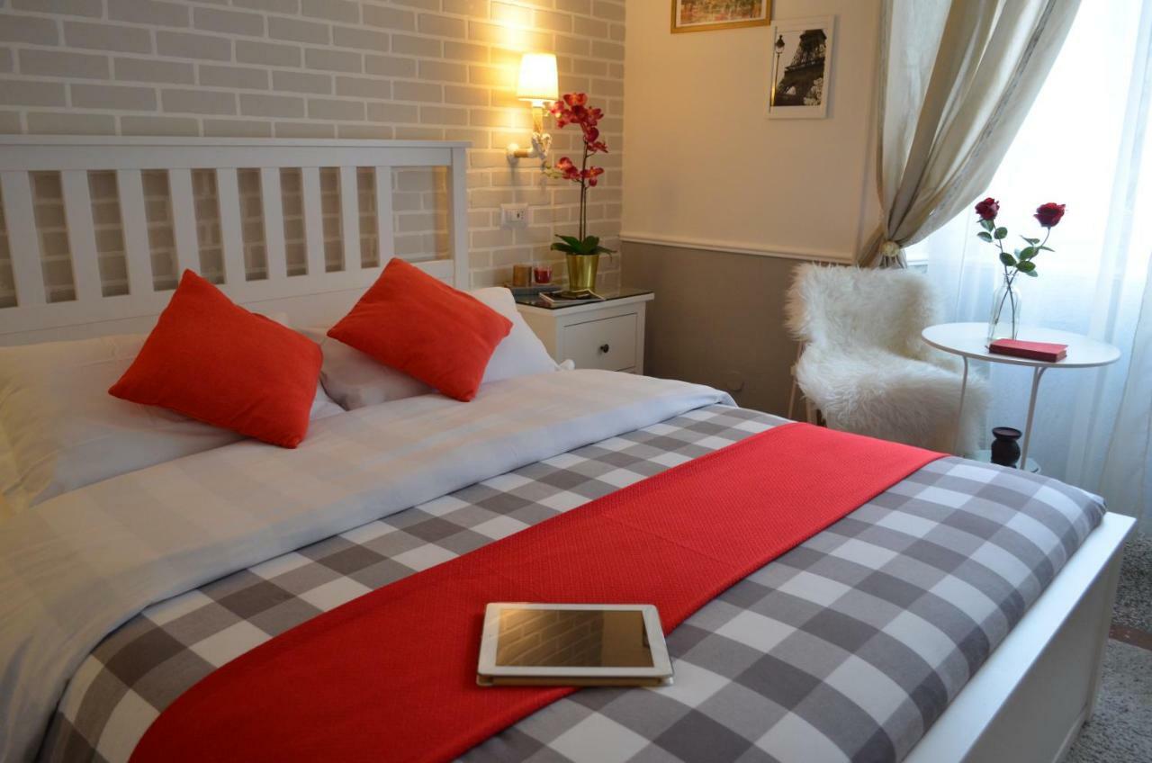 Moonlight Inn Guesthouse Rzym Zewnętrze zdjęcie