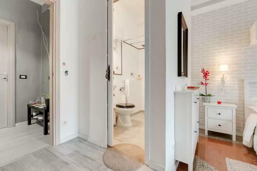 Moonlight Inn Guesthouse Rzym Zewnętrze zdjęcie