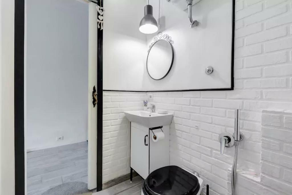 Moonlight Inn Guesthouse Rzym Zewnętrze zdjęcie